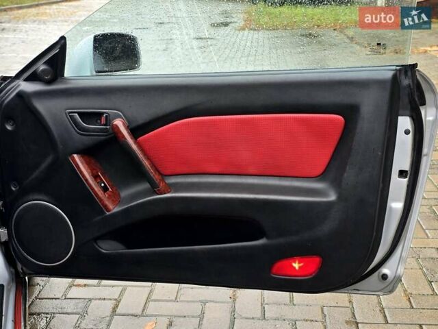 Сірий Хендай Тібурон, об'ємом двигуна 2 л та пробігом 65 тис. км за 3400 $, фото 14 на Automoto.ua
