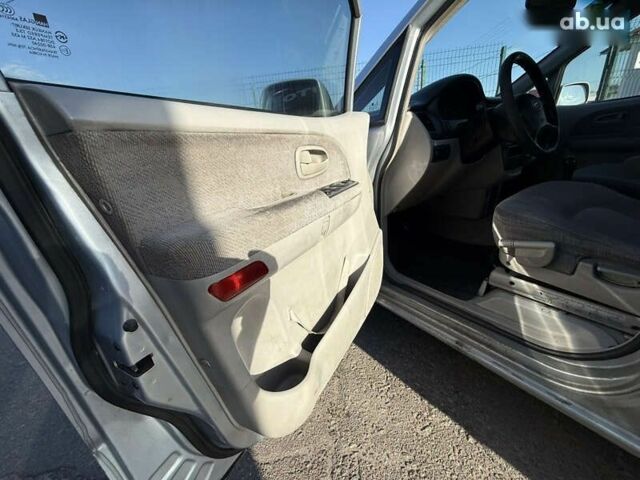 Хендай Траджет, об'ємом двигуна 2 л та пробігом 308 тис. км за 3990 $, фото 8 на Automoto.ua