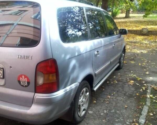 Хендай Траджет 2002 в Николаеве на Automoto.ua Серый Хендай Траджет, объемом двигателя 2 л и пробегом 400 тыс. км за 2700 $, фото 11 на Automoto.ua
