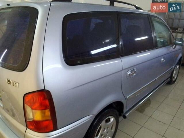 Хендай Траджет 2002 в Николаеве на Automoto.ua Серый Хендай Траджет, объемом двигателя 2 л и пробегом 400 тыс. км за 2700 $, фото 6 на Automoto.ua