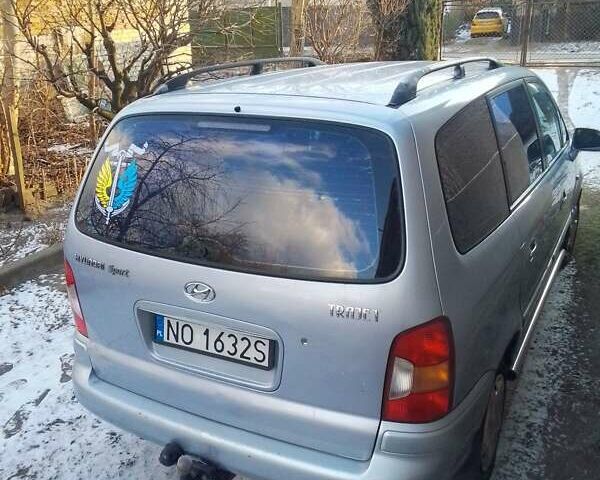 Хендай Траджет 2002 в Николаеве на Automoto.ua Серый Хендай Траджет, объемом двигателя 2 л и пробегом 400 тыс. км за 2700 $, фото 1 на Automoto.ua