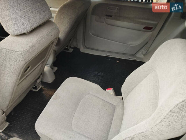 Серый Хендай Траджет, объемом двигателя 0 л и пробегом 290 тыс. км за 4600 $, фото 5 на Automoto.ua