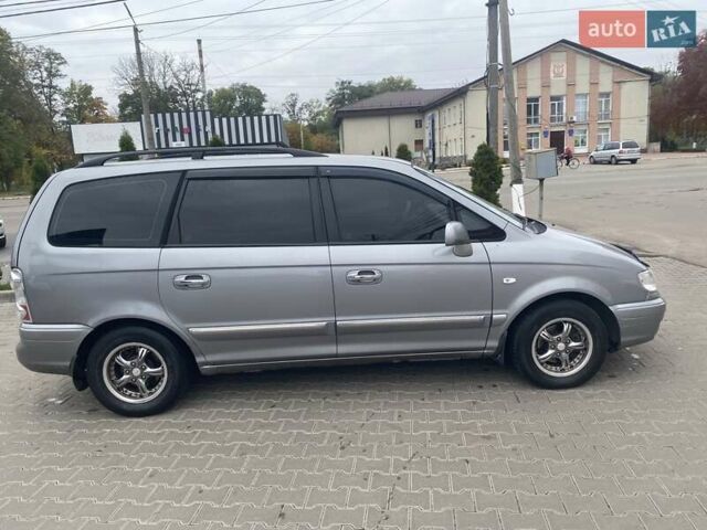 Хендай Траджет 2007 в Яготине на Automoto.ua Серый Хендай Траджет, объемом двигателя 2 л и пробегом 190 тыс. км за 5300 $, фото 1 на Automoto.ua
