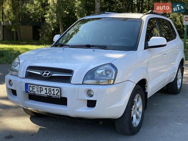 Хендай Туксон 2009 у Борисполе на Automoto.ua Білий Хендай Туксон, об'ємом двигуна 1.98 л та пробігом 193 тис. км за 8090 $, фото 1 на Automoto.ua