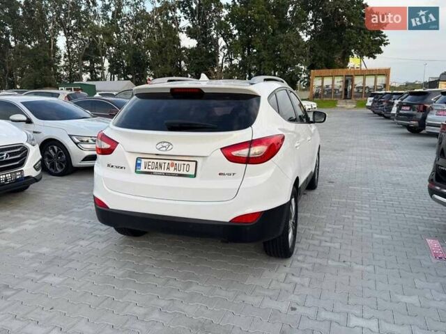 Хендай Туксон 2014 у Києві на Automoto.ua Білий Хендай Туксон, об'ємом двигуна 2 л та пробігом 196 тис. км за 14900 $, фото 3 на Automoto.ua