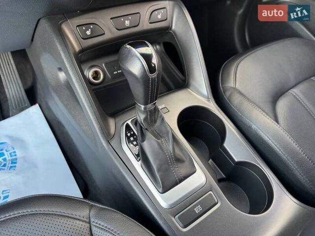 Хендай Туксон 2014 у Києві на Automoto.ua Білий Хендай Туксон, об'ємом двигуна 2 л та пробігом 196 тис. км за 14900 $, фото 16 на Automoto.ua