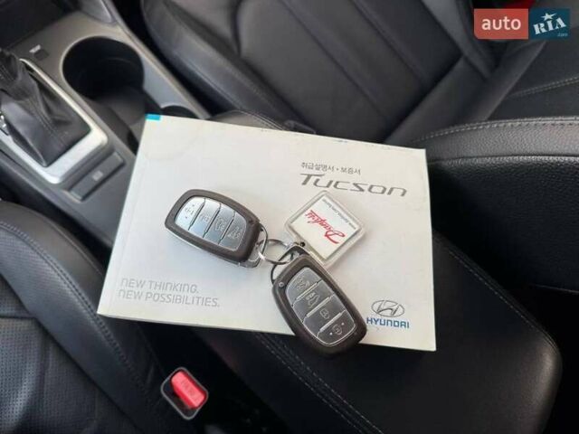 Хендай Туксон 2014 у Києві на Automoto.ua Білий Хендай Туксон, об'ємом двигуна 2 л та пробігом 196 тис. км за 14900 $, фото 17 на Automoto.ua