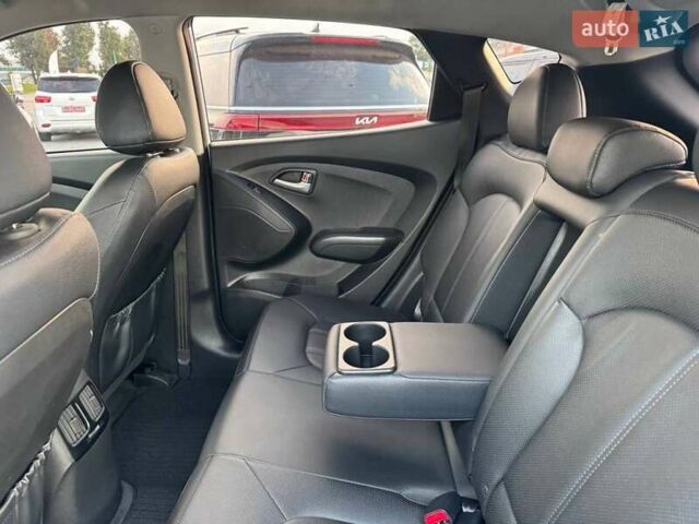 Хендай Туксон 2014 у Києві на Automoto.ua Білий Хендай Туксон, об'ємом двигуна 2 л та пробігом 196 тис. км за 14900 $, фото 20 на Automoto.ua