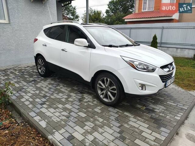 Білий Хендай Туксон, об'ємом двигуна 2.36 л та пробігом 152 тис. км за 9800 $, фото 4 на Automoto.ua