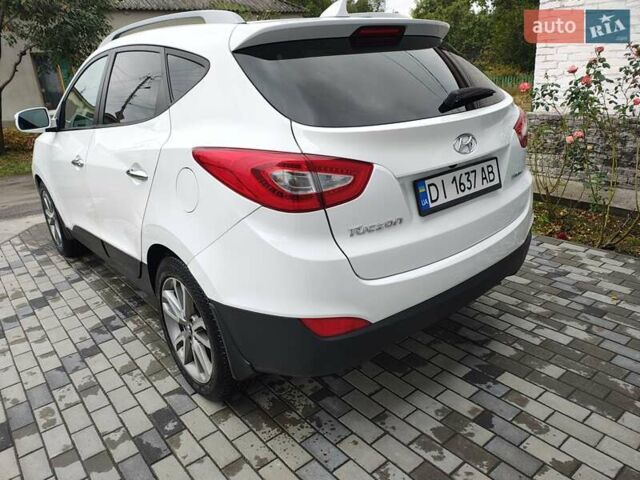 Білий Хендай Туксон, об'ємом двигуна 2.36 л та пробігом 152 тис. км за 9800 $, фото 2 на Automoto.ua