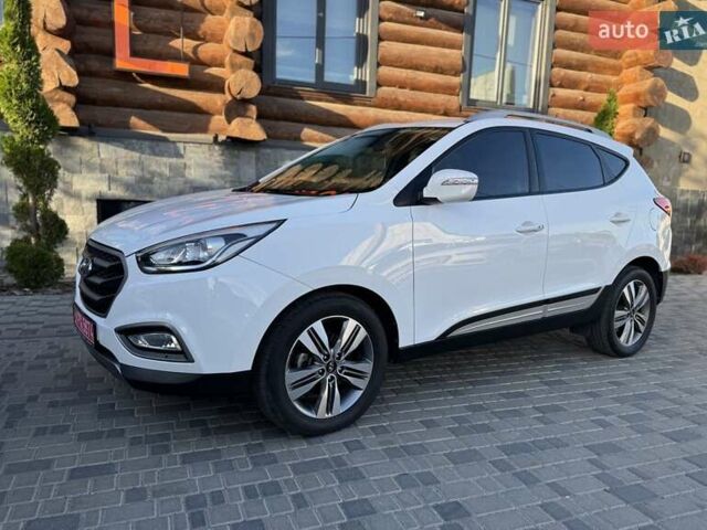 Белый Хендай Туксон, объемом двигателя 2 л и пробегом 163 тыс. км за 14200 $, фото 21 на Automoto.ua