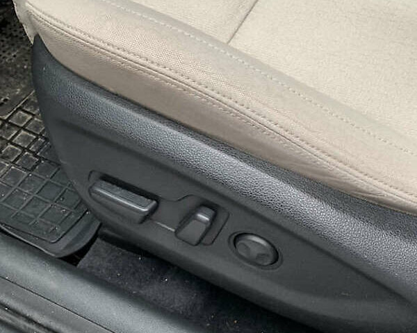 Білий Хендай Туксон, об'ємом двигуна 1.59 л та пробігом 122 тис. км за 11700 $, фото 1 на Automoto.ua