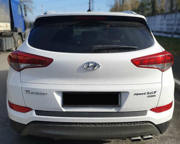 Білий Хендай Туксон, об'ємом двигуна 1.59 л та пробігом 122 тис. км за 11700 $, фото 10 на Automoto.ua