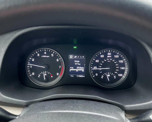 Белый Хендай Туксон, объемом двигателя 2 л и пробегом 180 тыс. км за 16300 $, фото 12 на Automoto.ua