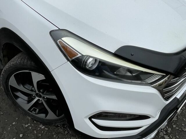 Белый Хендай Туксон, объемом двигателя 1.6 л и пробегом 156 тыс. км за 16000 $, фото 8 на Automoto.ua