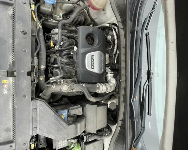 Белый Хендай Туксон, объемом двигателя 1.59 л и пробегом 156 тыс. км за 16000 $, фото 19 на Automoto.ua