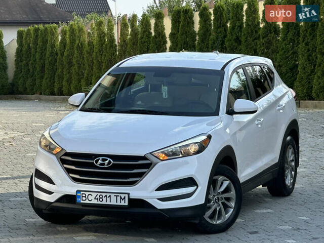 Белый Хендай Туксон, объемом двигателя 2 л и пробегом 161 тыс. км за 13750 $, фото 1 на Automoto.ua