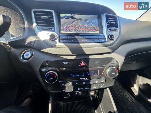Хендай Туксон 2016 в Ивано-Франковске на Automoto.ua Белый Хендай Туксон, объемом двигателя 2 л и пробегом 148 тыс. км за 18950 $, фото 134 на Automoto.ua