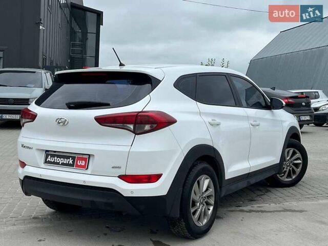 Белый Хендай Туксон, объемом двигателя 2 л и пробегом 147 тыс. км за 18740 $, фото 8 на Automoto.ua