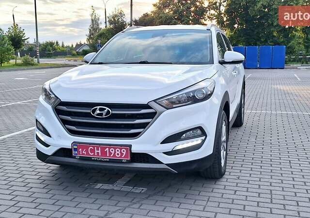 Хендай Туксон 2016 в Коломые на Automoto.ua Белый Хендай Туксон, объемом двигателя 2 л и пробегом 221 тыс. км за 16300 $, фото 15 на Automoto.ua