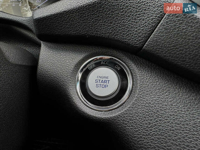 Хендай Туксон 2016 в Ивано-Франковске на Automoto.ua Белый Хендай Туксон, объемом двигателя 2 л и пробегом 95 тыс. км за 22850 $, фото 79 на Automoto.ua