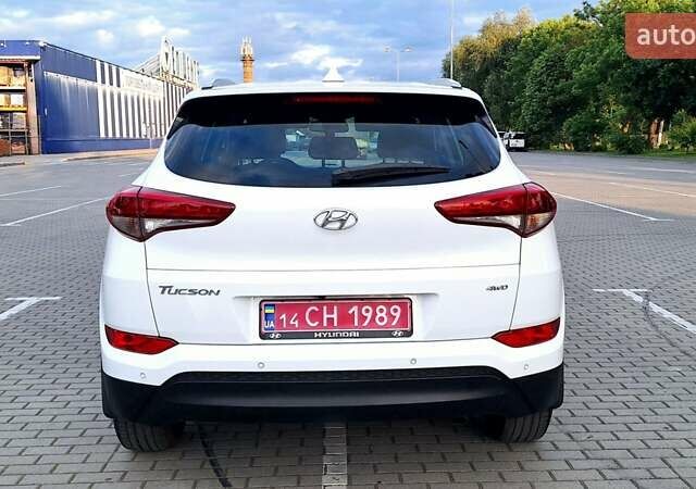 Хендай Туксон 2016 в Коломые на Automoto.ua Белый Хендай Туксон, объемом двигателя 2 л и пробегом 221 тыс. км за 16300 $, фото 4 на Automoto.ua