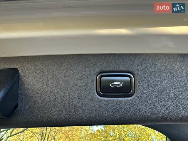 Білий Хендай Туксон, об'ємом двигуна 2 л та пробігом 148 тис. км за 22500 $, фото 76 на Automoto.ua