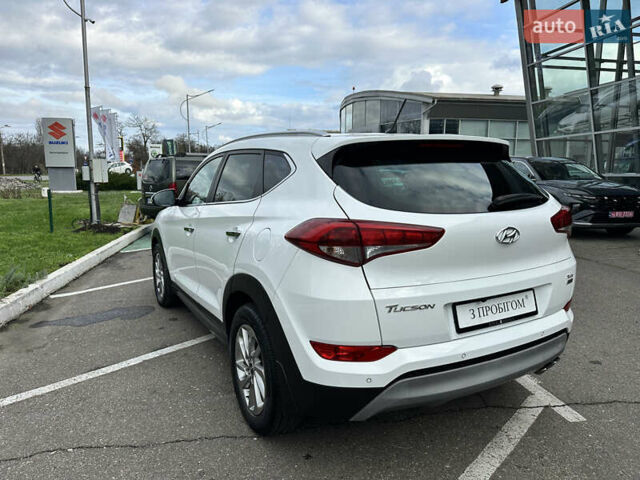 Білий Хендай Туксон, об'ємом двигуна 1.59 л та пробігом 82 тис. км за 17300 $, фото 5 на Automoto.ua
