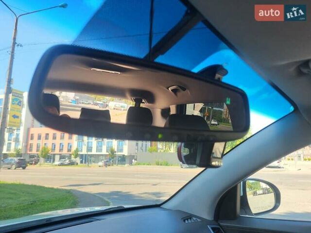 Білий Хендай Туксон, об'ємом двигуна 2 л та пробігом 185 тис. км за 13700 $, фото 12 на Automoto.ua