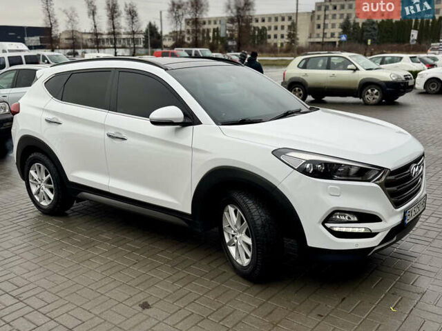 Белый Хендай Туксон, объемом двигателя 2 л и пробегом 173 тыс. км за 17200 $, фото 9 на Automoto.ua