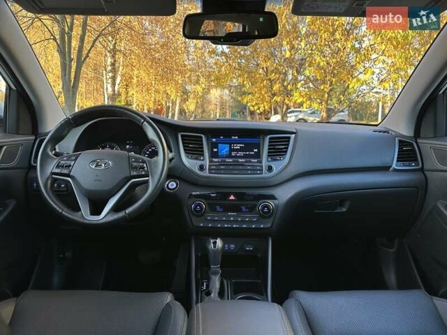 Білий Хендай Туксон, об'ємом двигуна 2 л та пробігом 148 тис. км за 22500 $, фото 22 на Automoto.ua