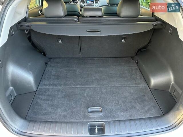 Білий Хендай Туксон, об'ємом двигуна 2 л та пробігом 148 тис. км за 22500 $, фото 71 на Automoto.ua