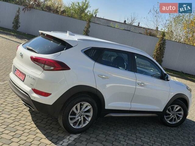 Хендай Туксон 2016 в Ивано-Франковске на Automoto.ua Белый Хендай Туксон, объемом двигателя 2 л и пробегом 148 тыс. км за 18950 $, фото 32 на Automoto.ua