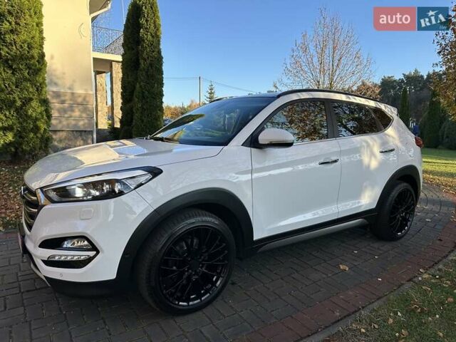 Білий Хендай Туксон, об'ємом двигуна 2 л та пробігом 148 тис. км за 22500 $, фото 3 на Automoto.ua