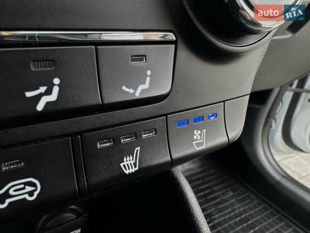 Хендай Туксон 2016 в Ивано-Франковске на Automoto.ua Белый Хендай Туксон, объемом двигателя 2 л и пробегом 95 тыс. км за 22850 $, фото 64 на Automoto.ua