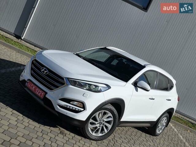 Хендай Туксон 2016 в Ивано-Франковске на Automoto.ua Белый Хендай Туксон, объемом двигателя 2 л и пробегом 148 тыс. км за 18950 $, фото 5 на Automoto.ua