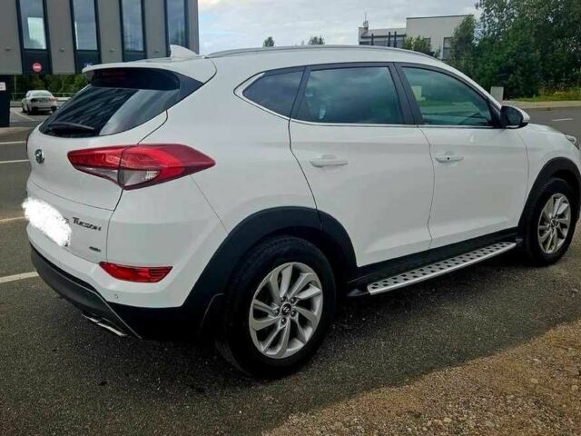 Білий Хендай Туксон, об'ємом двигуна 0 л та пробігом 77 тис. км за 9800 $, фото 6 на Automoto.ua