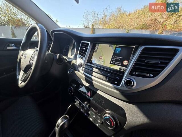Хендай Туксон 2016 в Ивано-Франковске на Automoto.ua Белый Хендай Туксон, объемом двигателя 2 л и пробегом 148 тыс. км за 18950 $, фото 58 на Automoto.ua