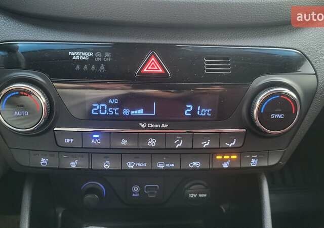 Белый Хендай Туксон, объемом двигателя 1.6 л и пробегом 153 тыс. км за 16300 $, фото 12 на Automoto.ua