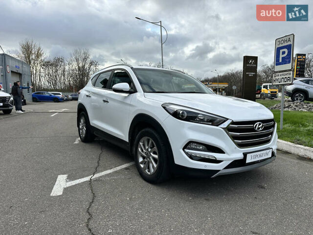 Білий Хендай Туксон, об'ємом двигуна 1.59 л та пробігом 82 тис. км за 17300 $, фото 1 на Automoto.ua