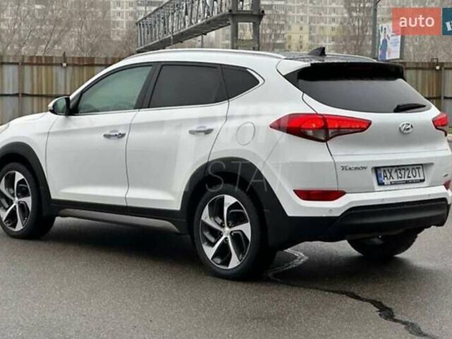 Белый Хендай Туксон, объемом двигателя 2 л и пробегом 148 тыс. км за 19800 $, фото 8 на Automoto.ua