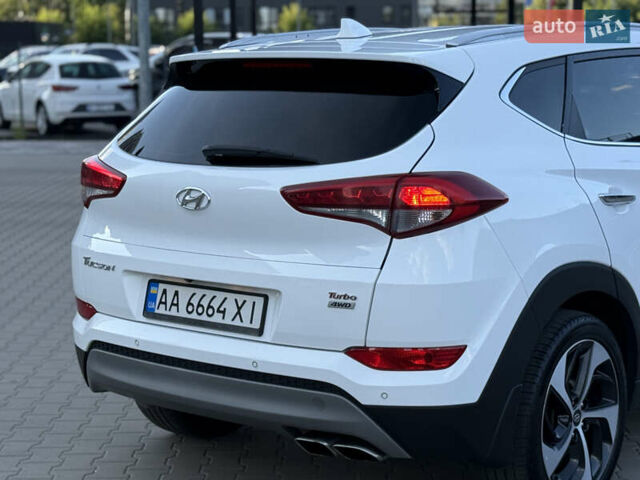 Білий Хендай Туксон, об'ємом двигуна 1.6 л та пробігом 152 тис. км за 16500 $, фото 26 на Automoto.ua