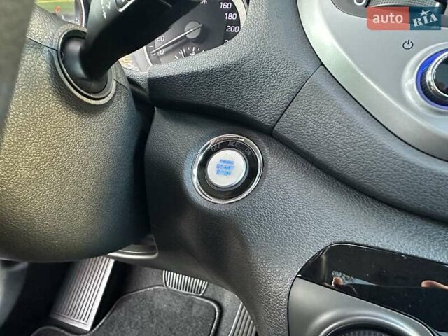 Білий Хендай Туксон, об'ємом двигуна 2 л та пробігом 148 тис. км за 22500 $, фото 30 на Automoto.ua