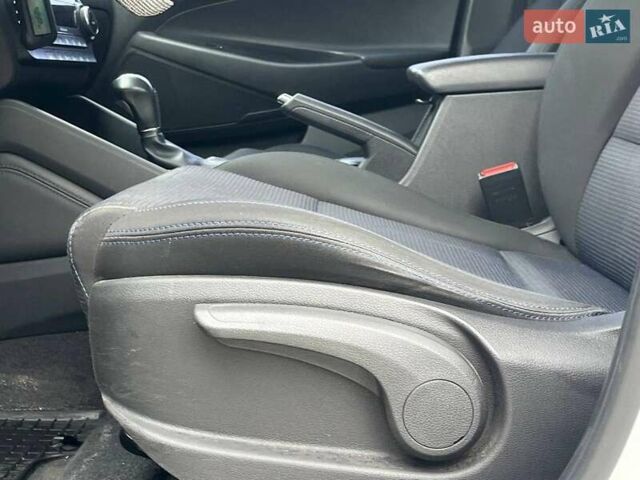 Белый Хендай Туксон, объемом двигателя 2 л и пробегом 147 тыс. км за 18740 $, фото 36 на Automoto.ua