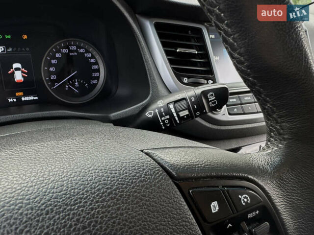 Хендай Туксон 2016 в Ивано-Франковске на Automoto.ua Белый Хендай Туксон, объемом двигателя 2 л и пробегом 95 тыс. км за 22850 $, фото 57 на Automoto.ua