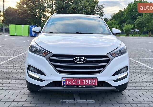 Хендай Туксон 2016 в Коломые на Automoto.ua Белый Хендай Туксон, объемом двигателя 2 л и пробегом 221 тыс. км за 16300 $, фото 17 на Automoto.ua