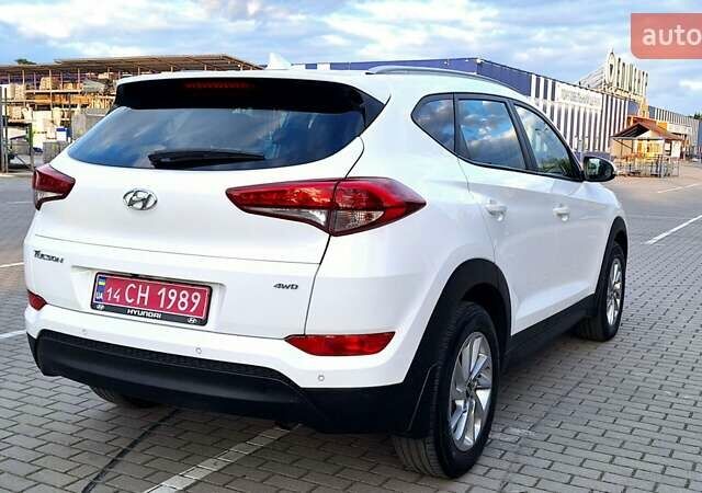 Хендай Туксон 2016 в Коломые на Automoto.ua Белый Хендай Туксон, объемом двигателя 2 л и пробегом 221 тыс. км за 16400 $, фото 41 на Automoto.ua