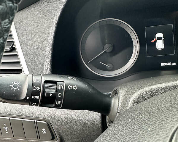 Білий Хендай Туксон, об'ємом двигуна 1.59 л та пробігом 82 тис. км за 17300 $, фото 22 на Automoto.ua