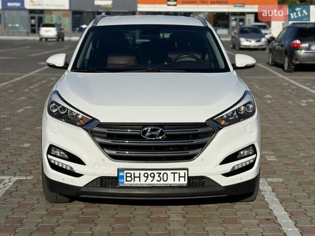 Хендай Туксон 2016 в Одессе на Automoto.ua Белый Хендай Туксон, объемом двигателя 2 л и пробегом 91 тыс. км за 20500 $, фото 8 на Automoto.ua