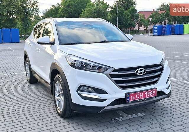Хендай Туксон 2016 в Коломые на Automoto.ua Белый Хендай Туксон, объемом двигателя 2 л и пробегом 221 тыс. км за 16400 $, фото 44 на Automoto.ua